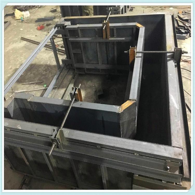青海省矩形排水槽模具批发 矩形槽模具用途 矩形水槽钢模具 巨盛批发