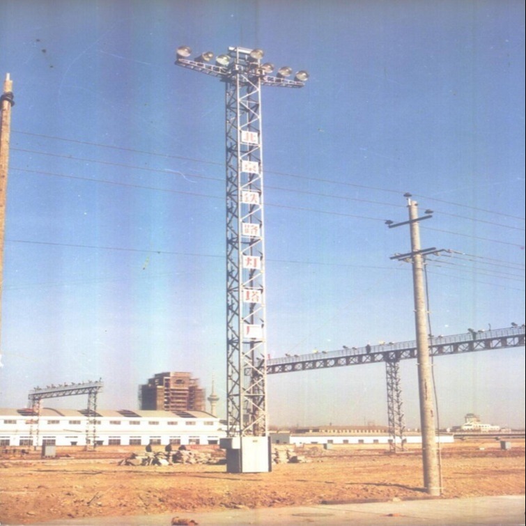 销售制作 升降式焦化厂投光灯塔 21.5米升降式广场投光灯塔 货场用照明灯塔  泰翔设计  质保30年