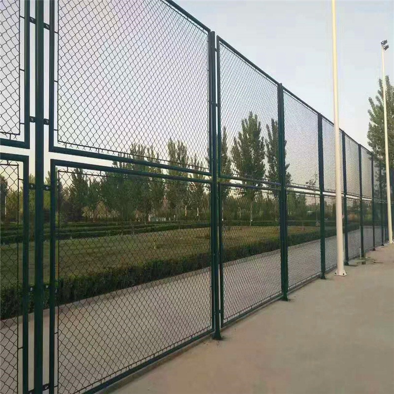 6米高高尔夫球场练习围网 厂家供应4米高施工高尔夫球场护栏网峰尚安图片