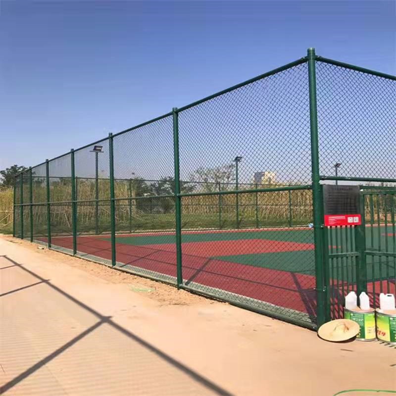 学校篮球场操场护栏网户外足球体育场运动会隔离护栏网围栏防护网峰尚安图片