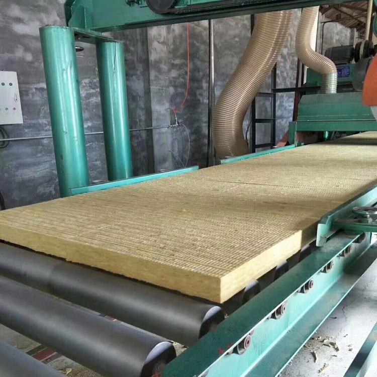 鑫达美裕 岩棉复合板 厂家供应憎水岩棉板 7.5公分墙板