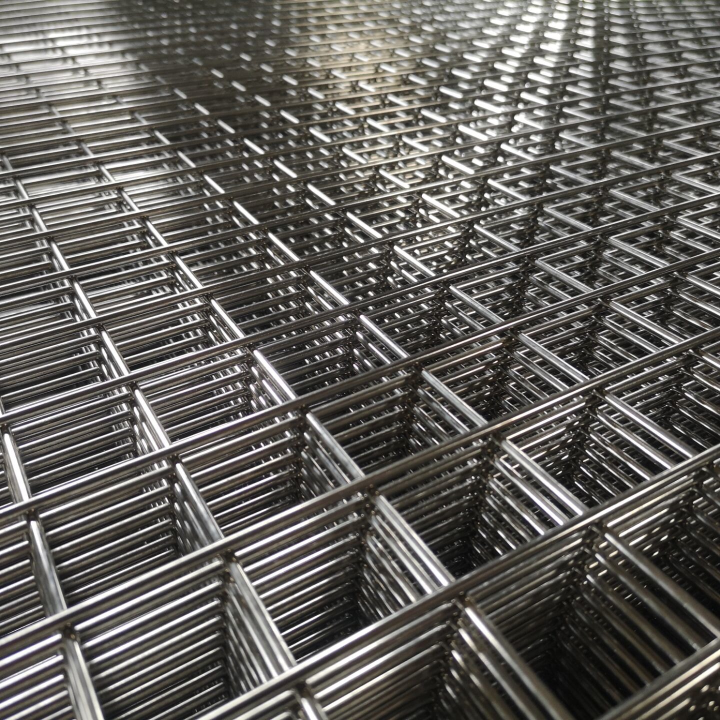 青年金属    304焊接网片    耐高温  耐酸碱   1米x2米现货    寿命长    结实耐用