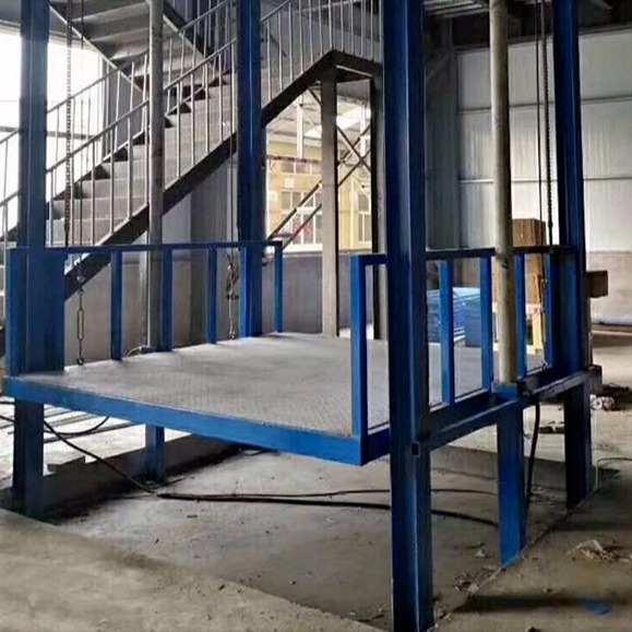 汉台区仓库厂房货梯 工业厂房货梯 启运机械升降货梯平台