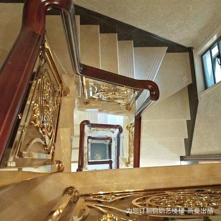 盘锦 别墅楼梯扶手 铝艺标识 楼梯屏风制作有艺术气息