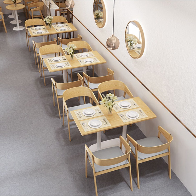 迪佳家具北欧现代简约实木方桌日式桌子小户型正方形餐桌麻将桌洽谈桌图片