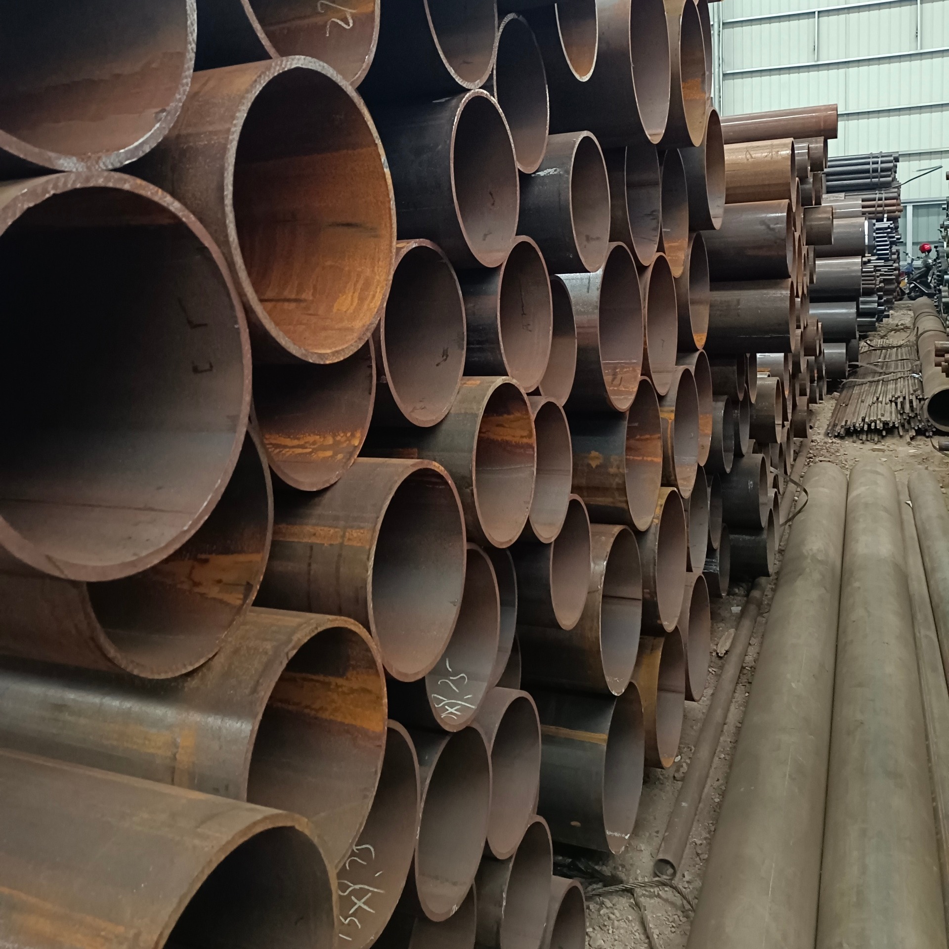 厂家直供 直缝焊管 Q345B架子管 大口径丁字焊管 建筑脚手架钢管图片