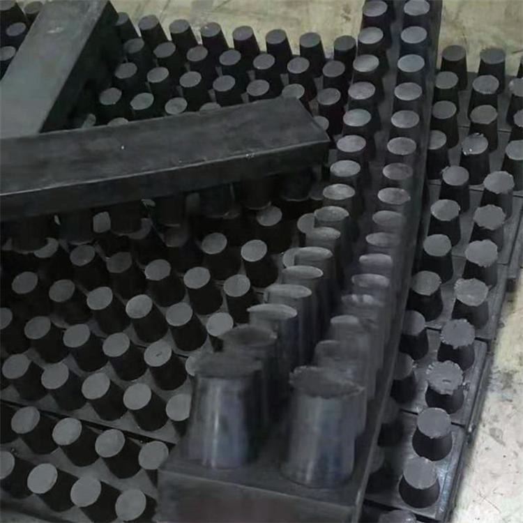 海晨供应 钉型氯丁橡胶减震板 钉型减震缓冲橡胶板 尺寸随意定制