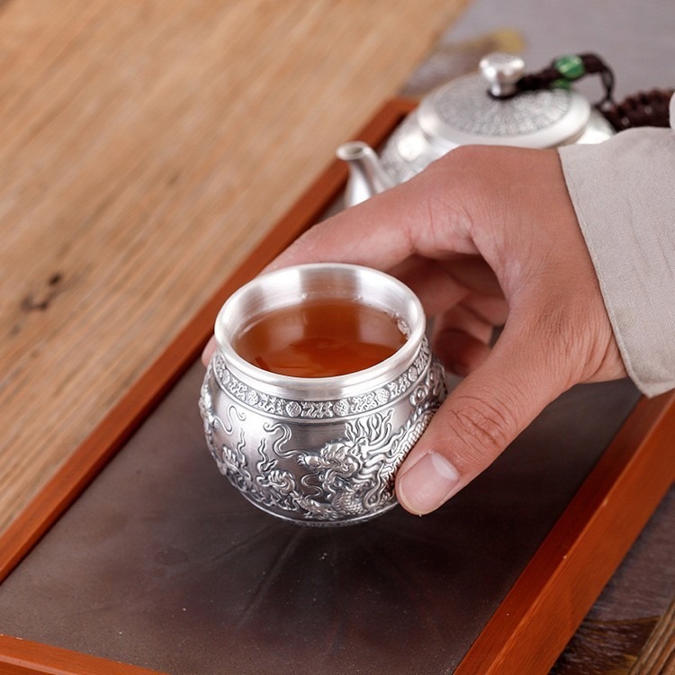 银茶杯价格 足银999正品双层隔热杯子家用功夫茶器 纯银主人水杯品茗杯