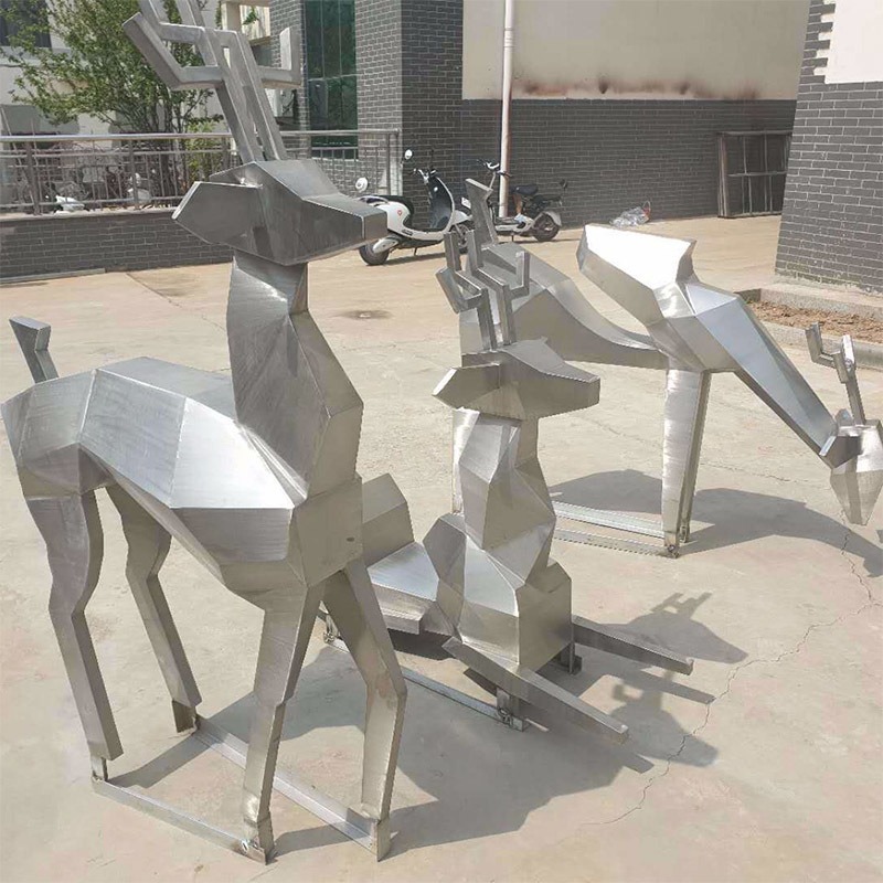 不锈钢几何鹿雕塑 小鹿摆件 动物雕塑 绿地草坪摆件 园林景观装饰摆件