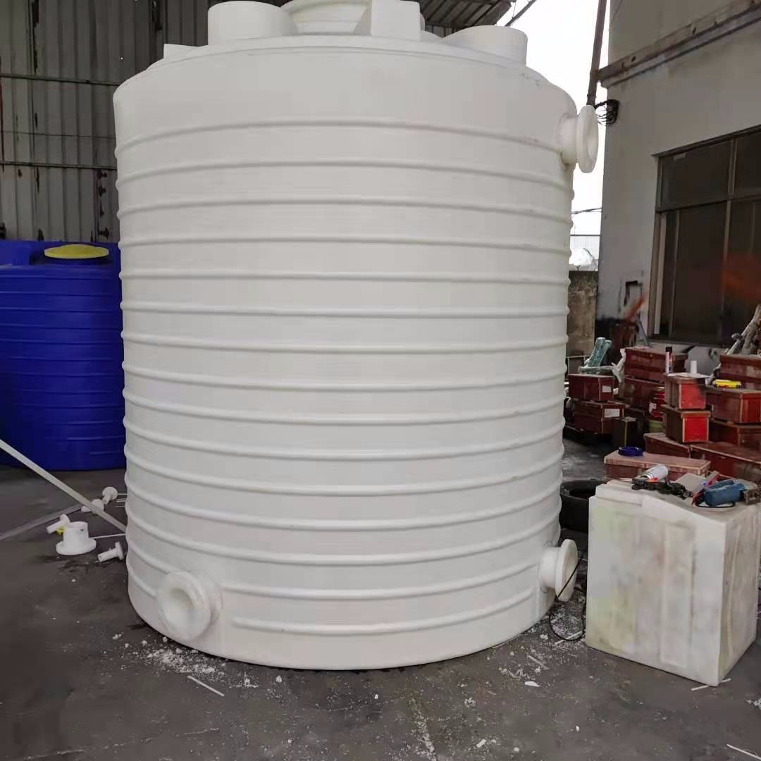 青海瑞通容器厂家供应2000L 圆形平底水箱 二级RO水箱 40立方 碱罐
