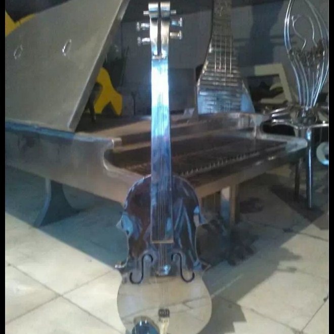 不锈钢吉他雕塑广场景观雕塑