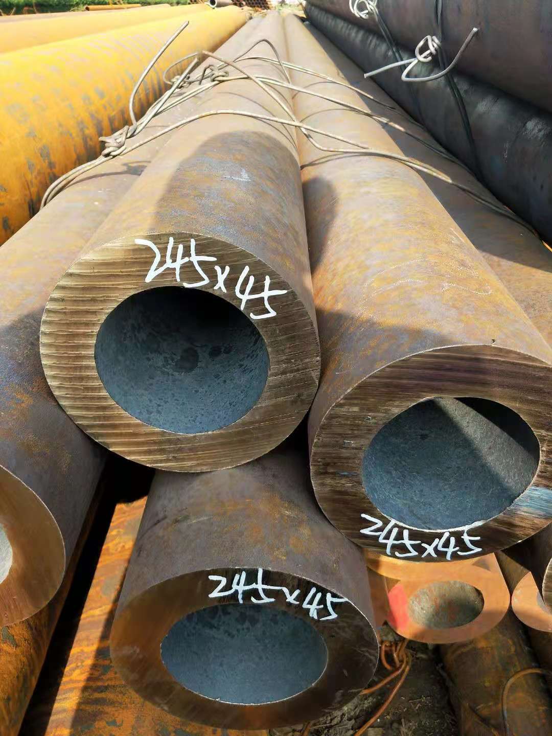 山东鑫永汇大口径无缝钢管加工零件用不锈钢钢管价格优惠现货供应