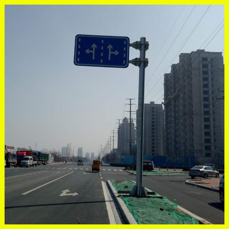 单悬式交通标志杆 路宽交通 红绿灯标杆 路侧标牌立杆