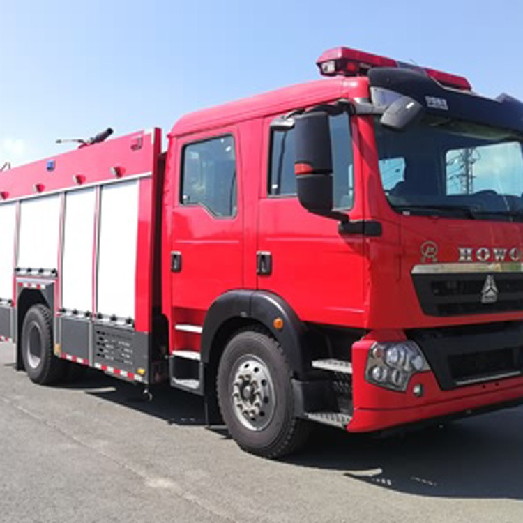 消防车图片,重汽豪沃6吨泡沫消防车,江特牌JDF5160GXFPM60/Z6型泡沫消防车