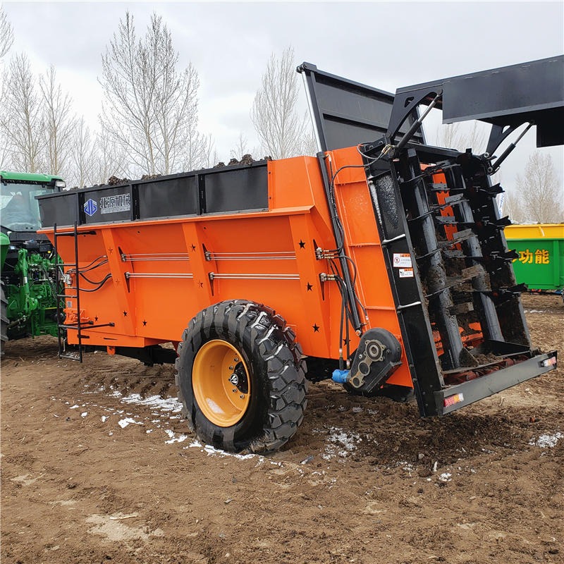 山西厂家生产撒肥机  黏湿粪肥扬粪机 拖拉机牵引式抛粪机