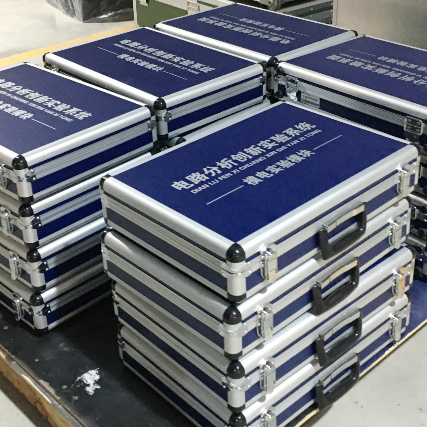 装仪器的箱子 铝合金仪器箱工厂  防震仪器铝箱 工具箱可订制、印标志