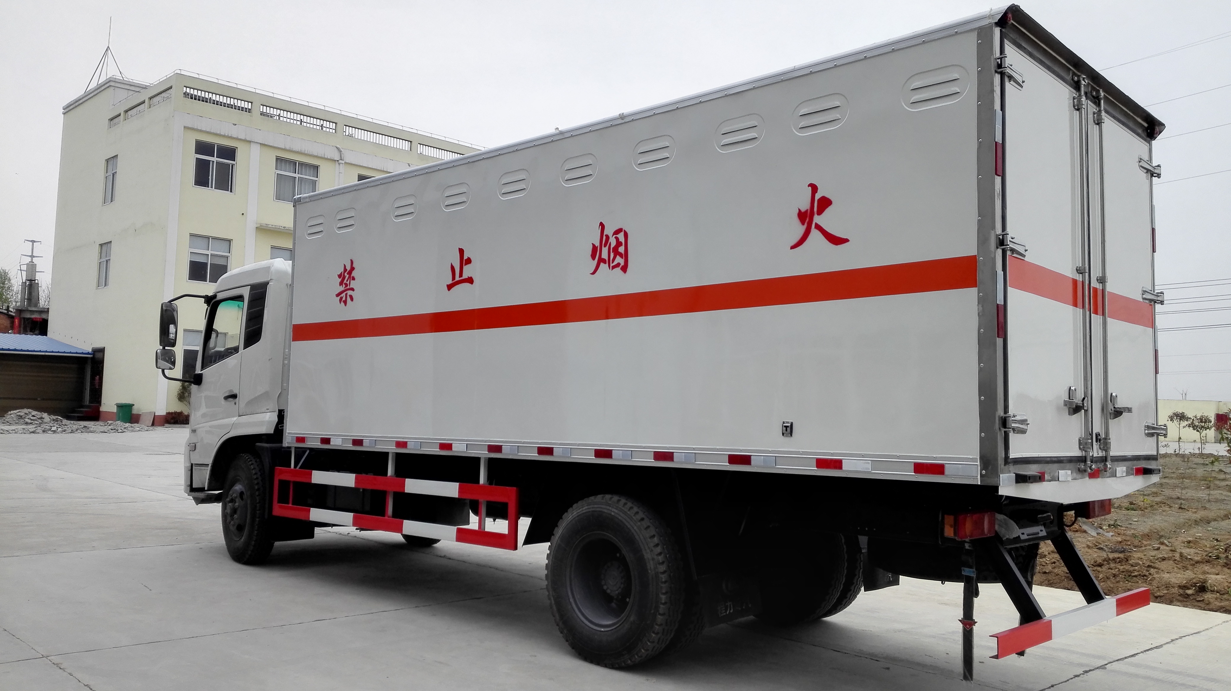 九江6.8米杂项运输车厂家低价直销品质可靠包运输 