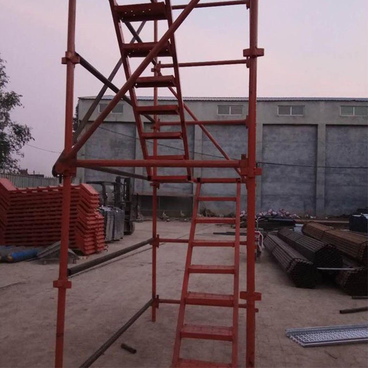 之字形基坑施工安全爬梯 墩柱施工安全爬梯生产厂家 宇鑫 基坑安全爬梯