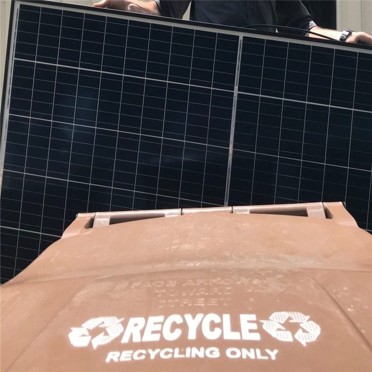 旧太阳能电池板收购 多晶硅片回收 光伏组件回收价格 永旭