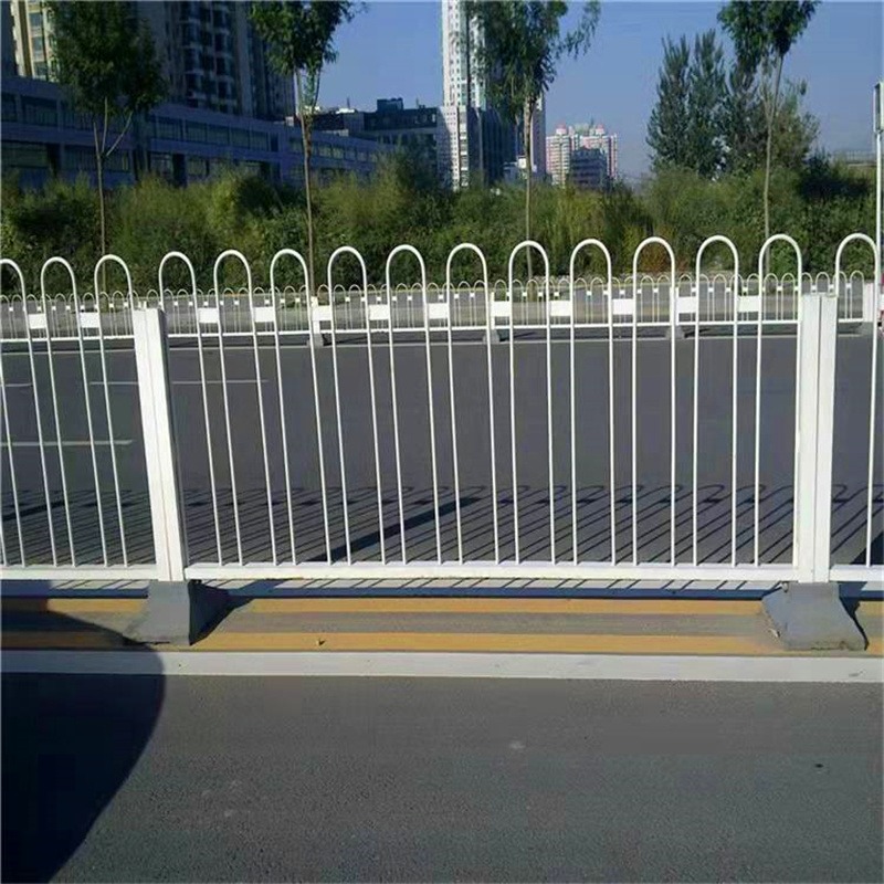 京式市政护栏道路护栏交通公路马路隔离栏马路中间栏杆市政锌钢护栏峰尚安