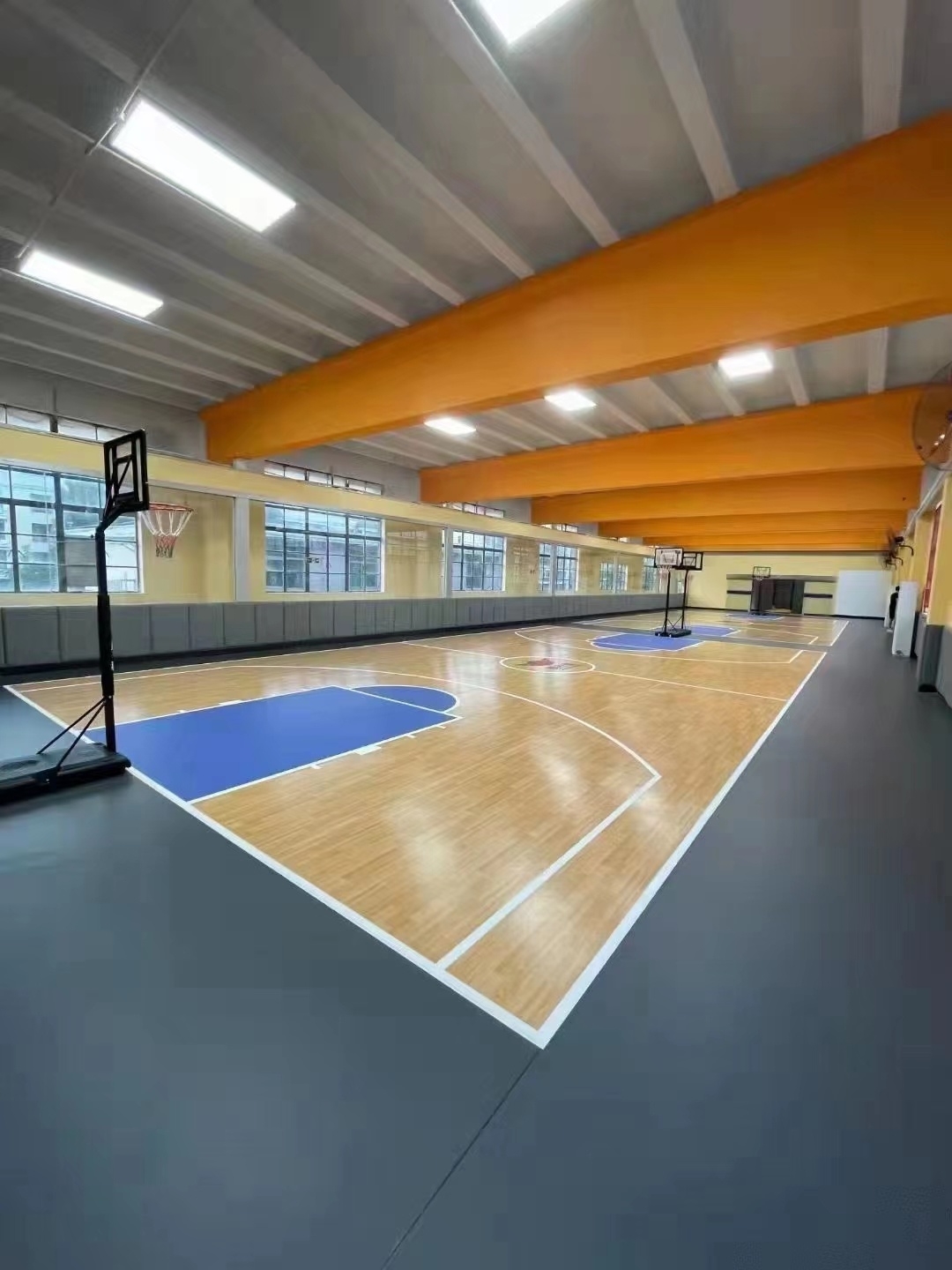 昆明专业室内篮球场运动地胶，商用耐磨羽毛球乒乓球场pvc塑胶地板地垫，运动地板，曼纳奇PVC运动地板示例图10