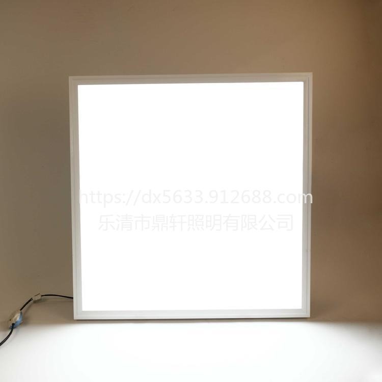 鼎轩照明 KD-PBD-001-36W会议LED平板灯 成吊顶铝扣板式安装图片
