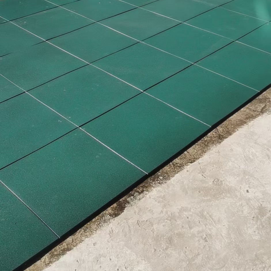 贡山室外橡胶地板 防滑橡胶地垫  防滑橡胶地垫 幼儿园橡胶地板 小区橡胶地板图片
