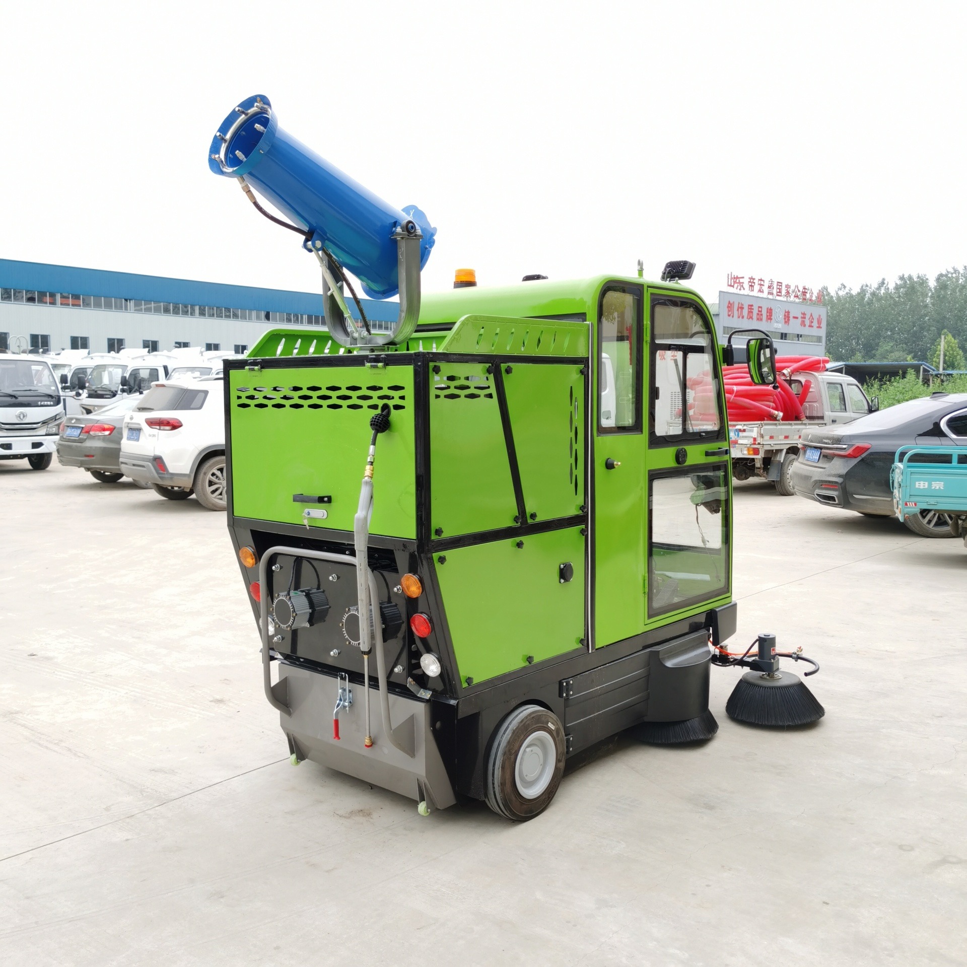 微型电动扫地车 VOL-2900环卫清扫车 适用厂区路面 后置装雾炮机扬尘 永固威