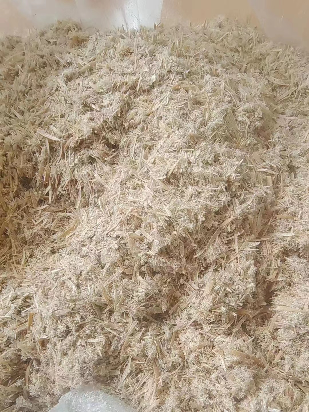 青禾高蛋白燕麦糠适用畜禽水产图片