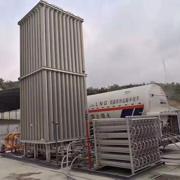 专业回收二手氧氮氩汽化器  LNG 汽化撬  LNG加液撬  LNG加液车   回收二手双500立方汽化器