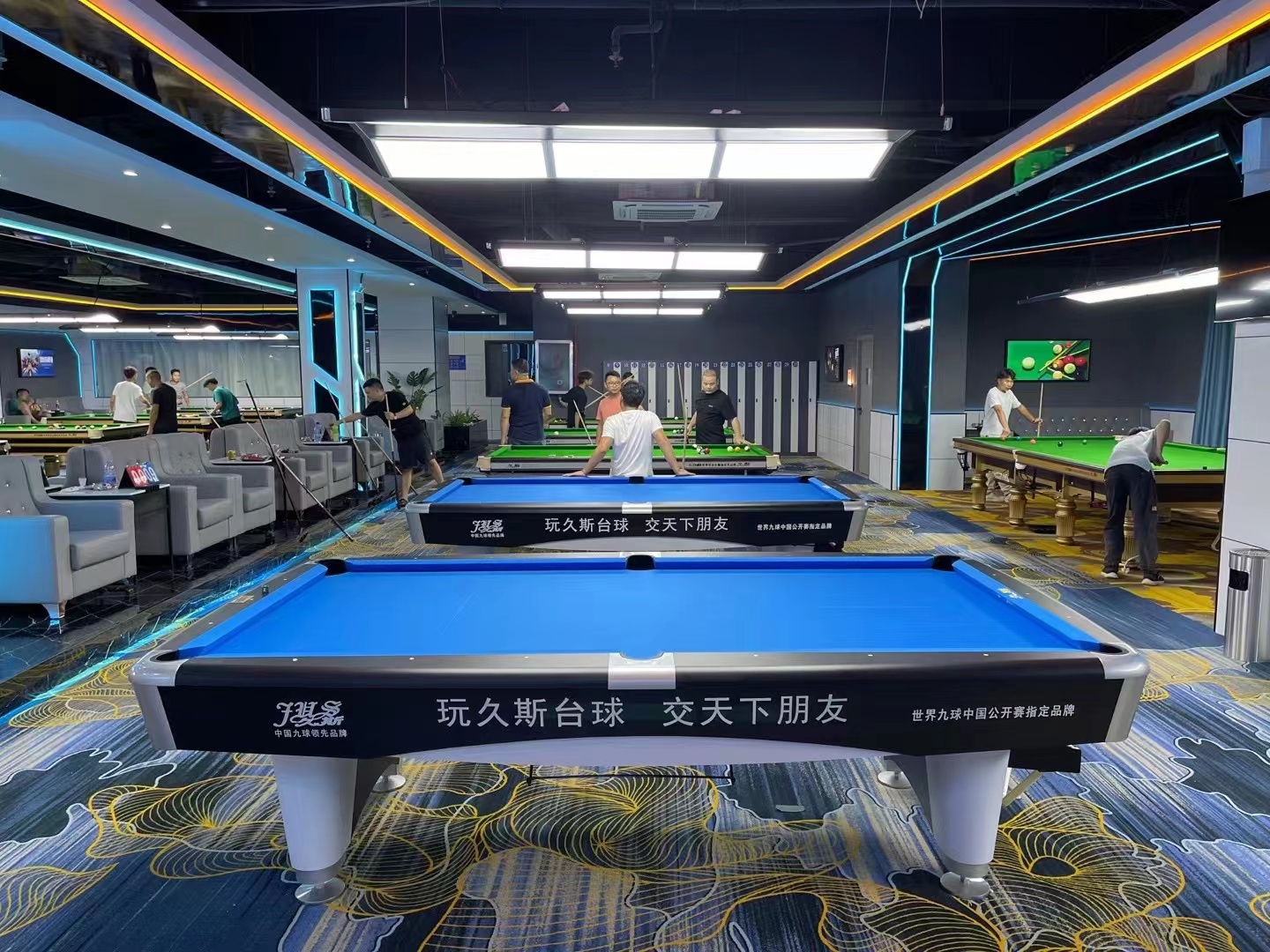 上海久斯台球标准台球桌美式台球桌台球桌定制