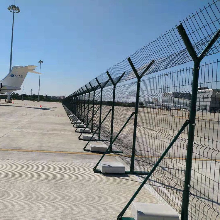 机场围界网 飞机场飞行区隔离网 铝包钢机场护栏网规格