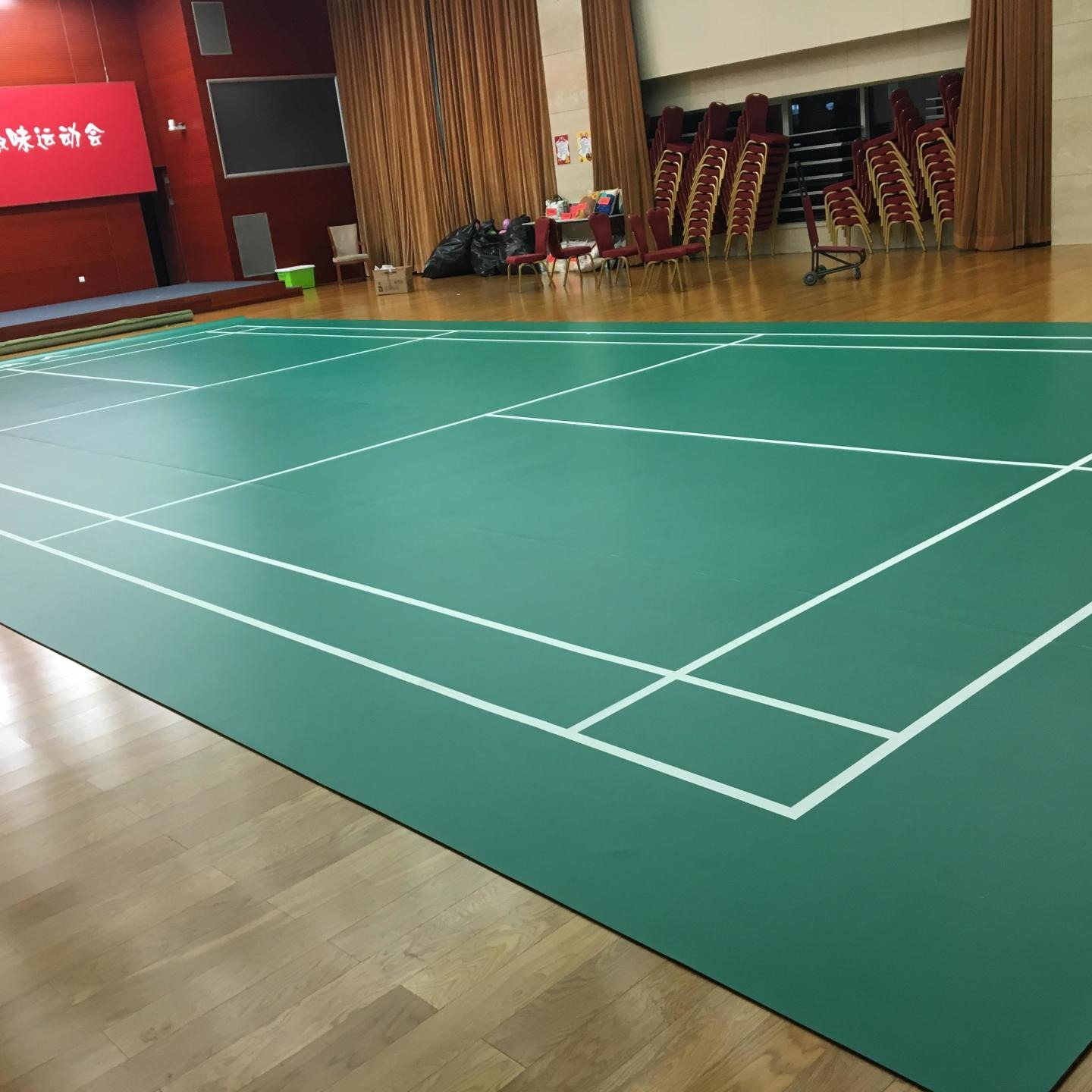 会泽篮球场PVC塑胶地板 游乐场PVC塑胶地板 会泽羽毛球PVC地板行业在未来将的展趋势