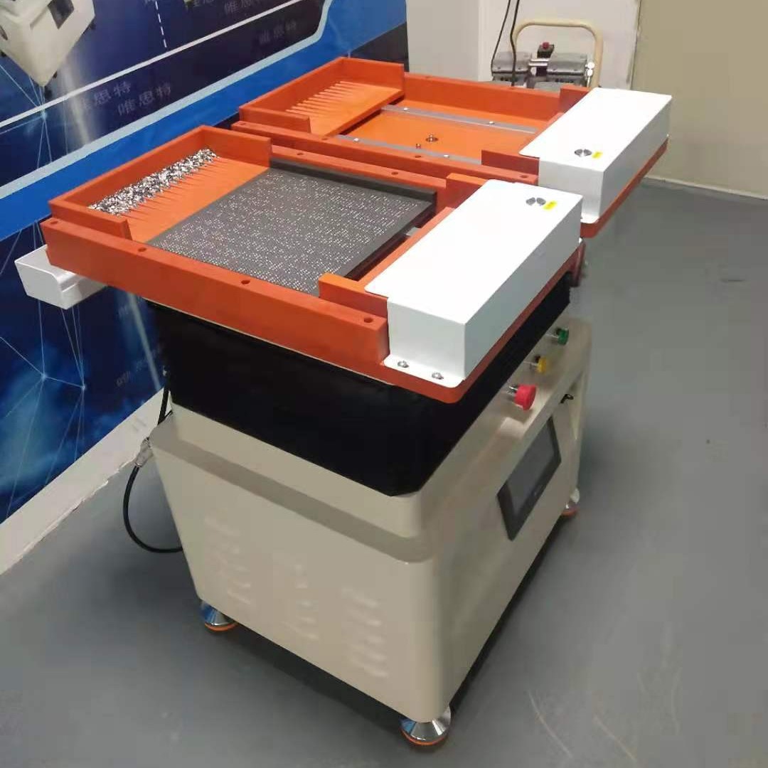 苏州塑料振动盘 圆形产品自动整理机 阵列式摆盘机图片
