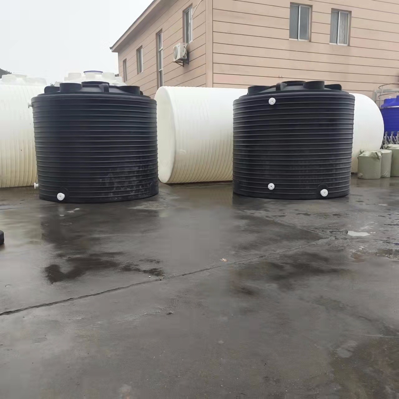 吉林瑞通容器厂家批发2000L 塑料水塔 PE储水罐 25立方 原水箱