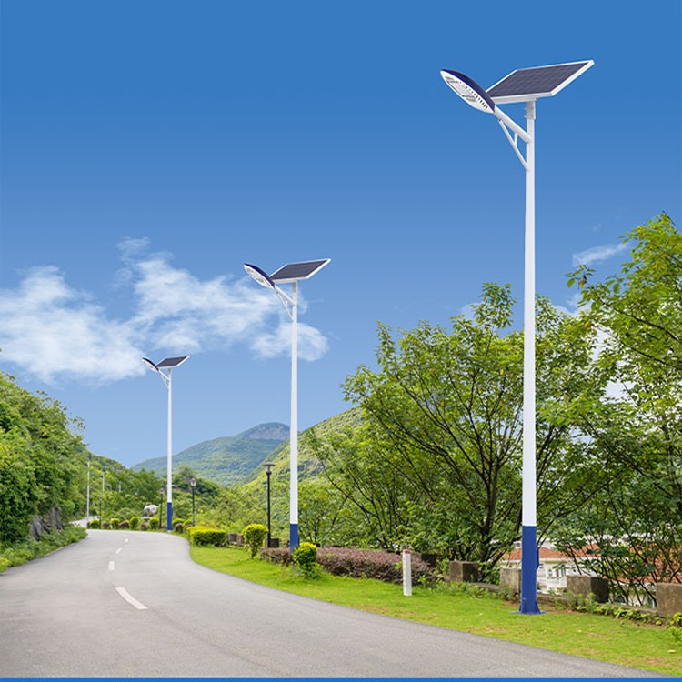 山西太阳能路灯广场太阳能路灯 尚博灯饰6米50W太阳能路灯系统报价