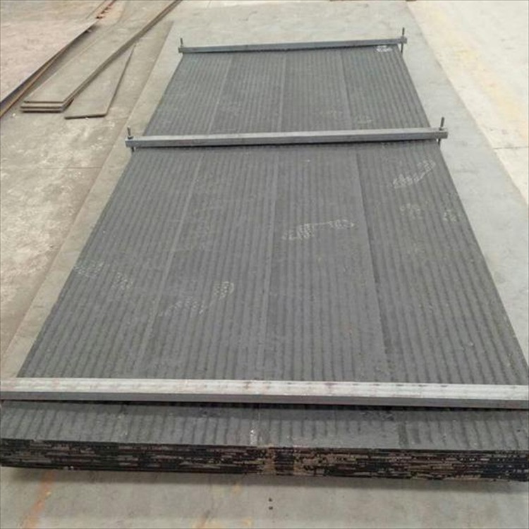 堆焊耐磨钢板 复合耐磨钢板厂家 高铬合金1212耐磨板