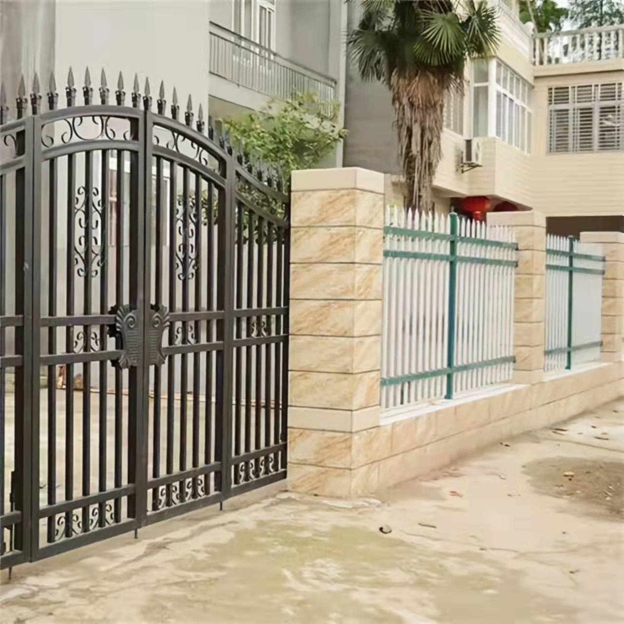 新农村围墙栅栏 喷塑简易护栏  工厂学校锌钢护栏设计  阿闯金属制品