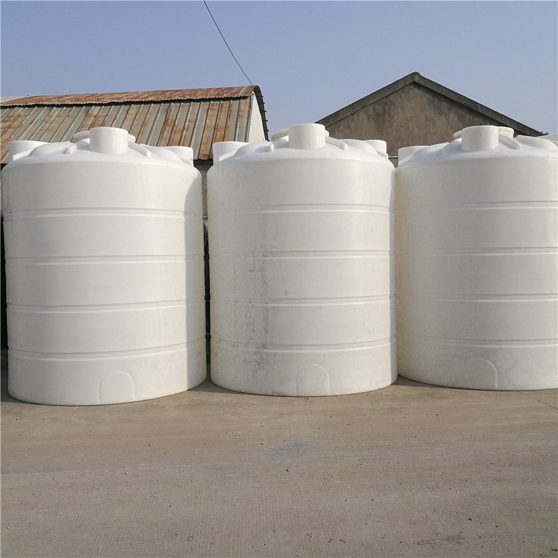 供应10立方塑料水塔 可以装10吨水的pe塑料水塔 卡谱尔pe水箱水桶图片