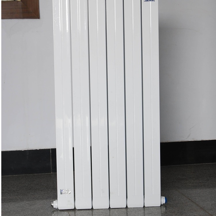 康博宇 钢制暖气片 5025 卫浴用取暖大水道散热器 低碳 壁挂式