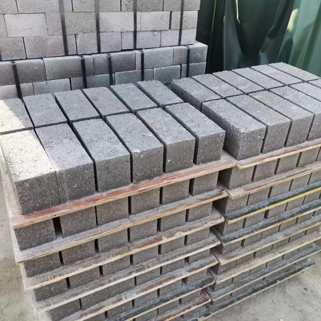 240x200x200混凝土射钉块  混凝土射钉块  混凝土木砖  水泥木砖  水泥门口砖