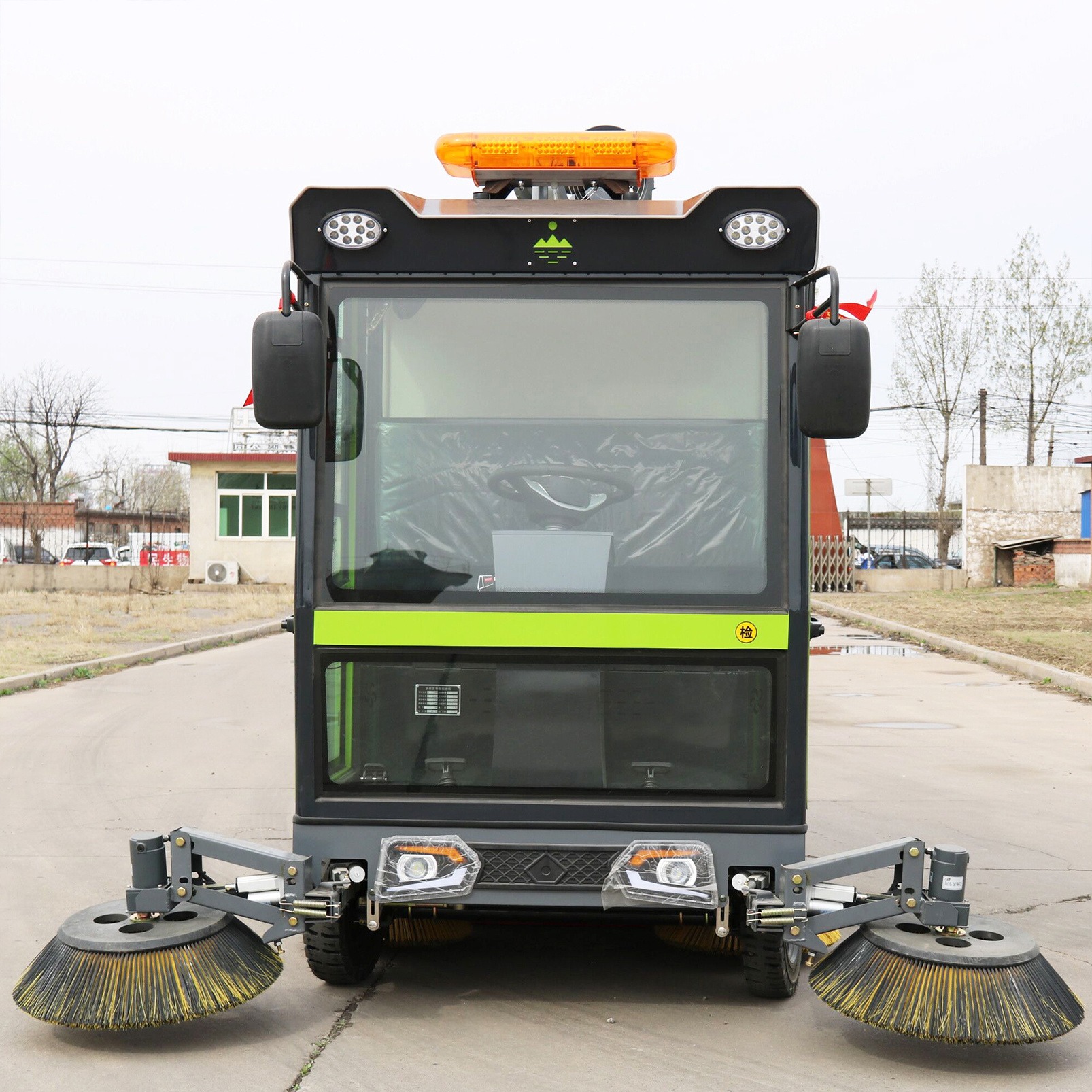 扫地机 驾驶式电动扫路车 扫地清洁车