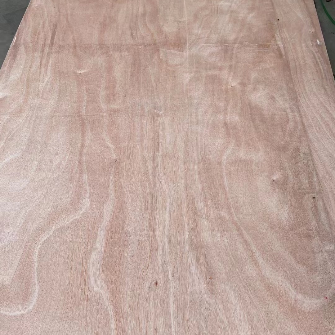 7厘9厘二次成型整芯木板桃花芯杨木胶合板免熏蒸多层板砂光板图片