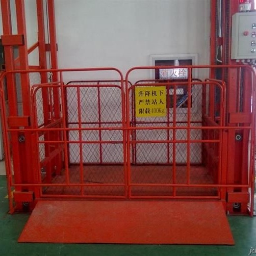 贵港市启运机械货梯厂家 专业定制货梯 高空载货电梯 车间货梯