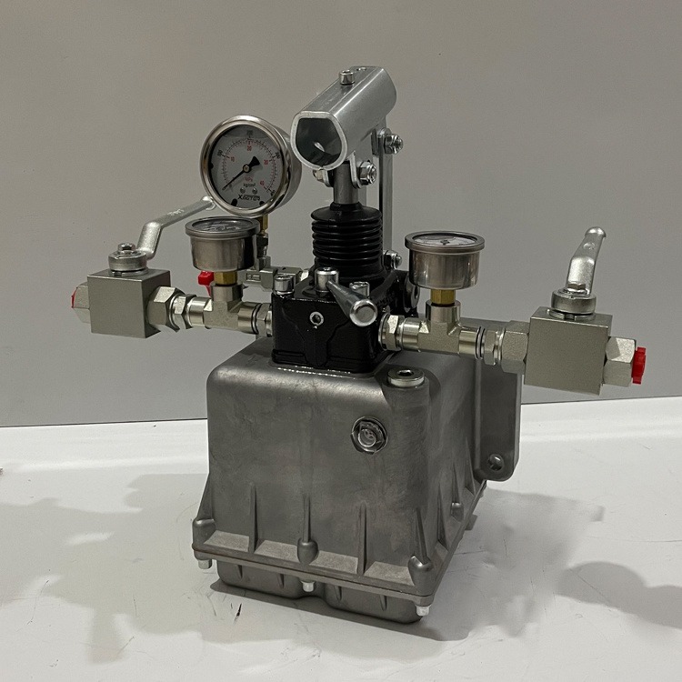 PM25CC双作用手动泵配铝合金油箱SKBTFLUID图片
