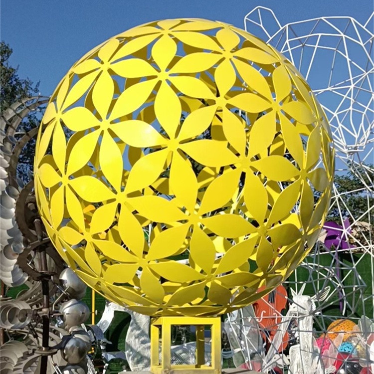 镂空球雕塑 大型不锈钢发光镂空圆球雕塑定制