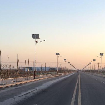 乾旭照明新农村改造太阳能路灯 太阳能8米10米路灯价格 单臂双臂太阳能路灯