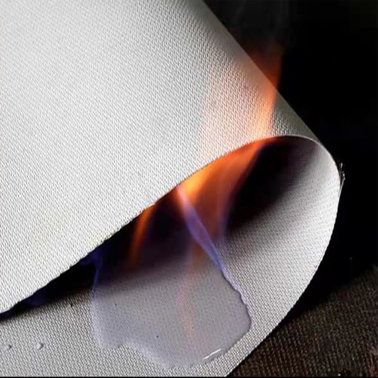 防雨篷布PVC涂层布阻燃布春盼厂家直销品质保证