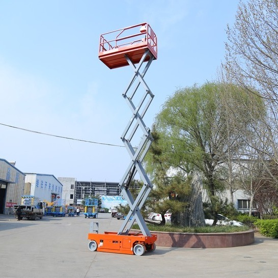 鑫翔顺 自行走电瓶式升降机 全自行移动式升降平台 液压自行升降台厂家直销图片