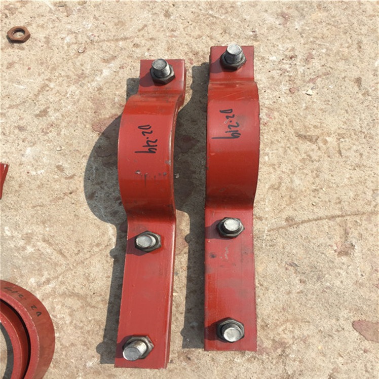 恒轩MA4-125管夹用橡胶套（非金属管）制造及特点 橡胶螺栓管夹图片